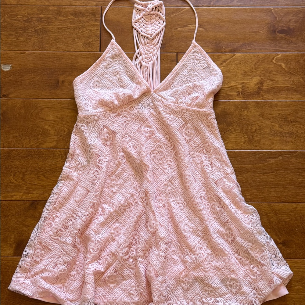 Forever 21 Soft Pink Lace Dress